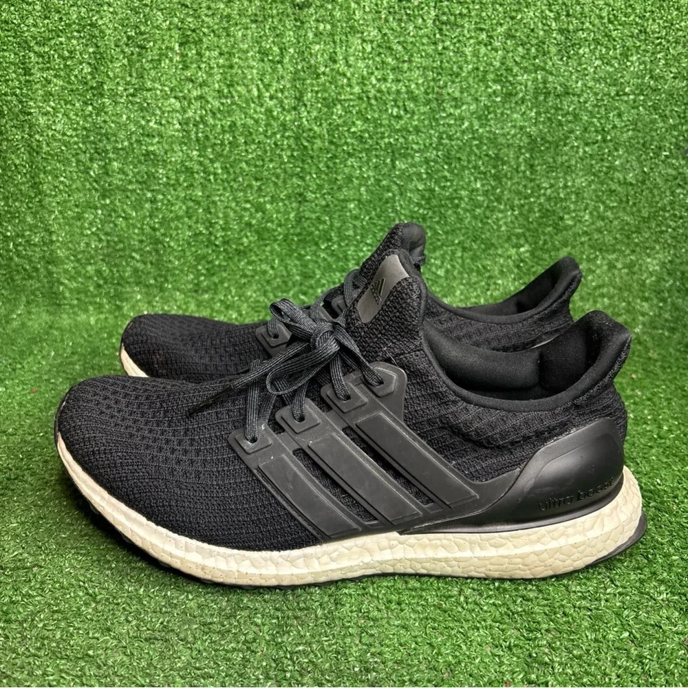 Adidas UltraBoost 4.0 Women's Size 10 Running‎ Shoes Core Black